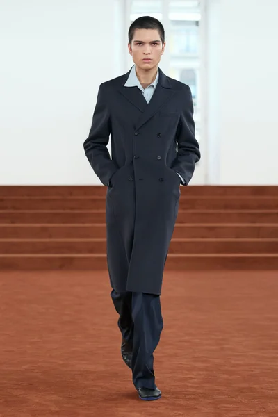 Look 43